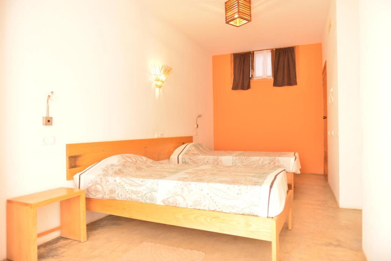 Residencial Che Guevara Bed & Breakfast Mindelo Ngoại thất bức ảnh