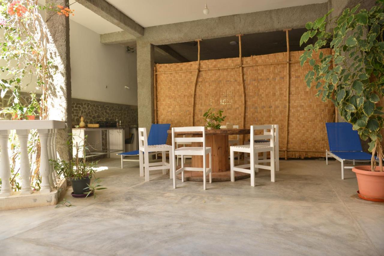 Residencial Che Guevara Bed & Breakfast Mindelo Ngoại thất bức ảnh