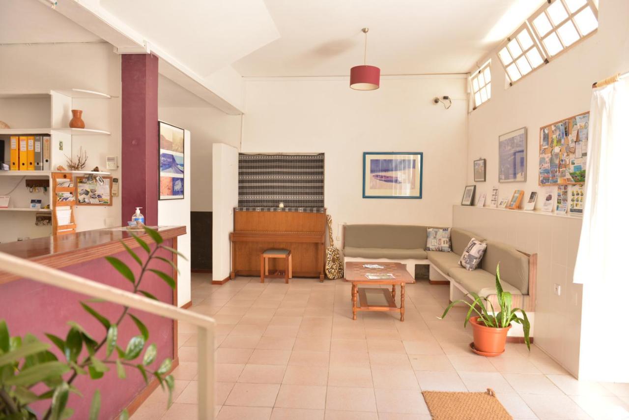 Residencial Che Guevara Bed & Breakfast Mindelo Ngoại thất bức ảnh